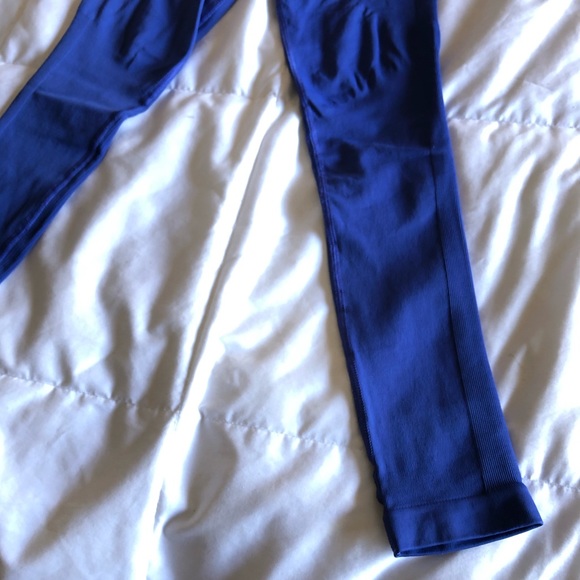 Lululemon Zone in Tight Seamless Leggings - Picture 10 of 12